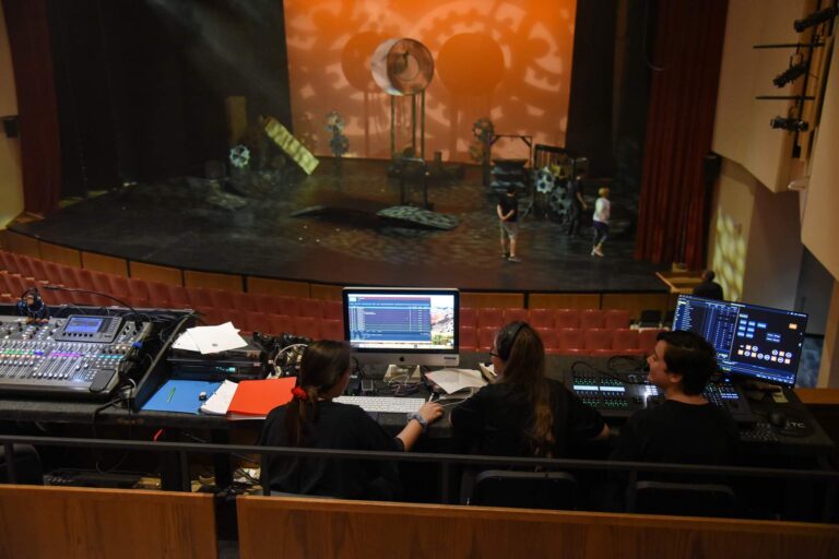 Creating a Set Design